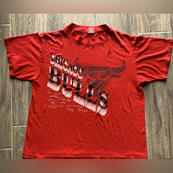 Vintage Chicago Bulls Team Single Stitched Red Tee Shirt Size Large 🐂 88-89 - Picture 1 of 10